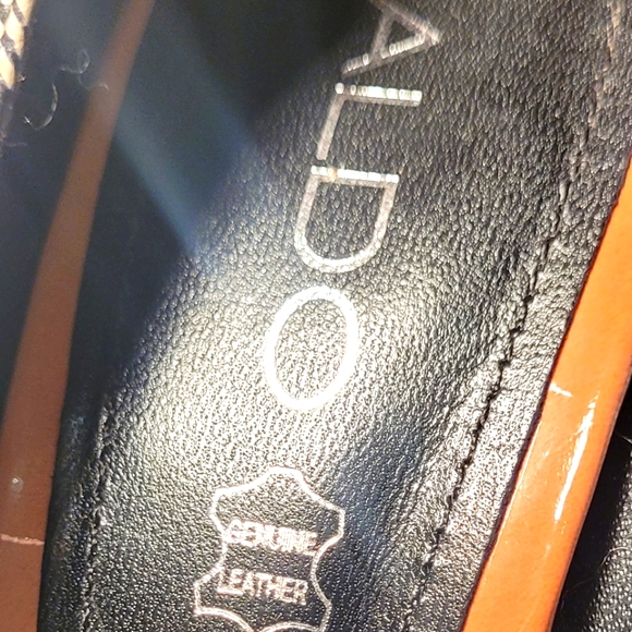 Colorful artistic Aldo statement pumps - Picture 7 of 7